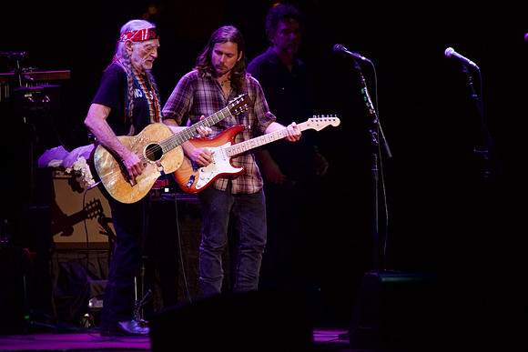 Willie Nelson and Family, Outlaw Music Festival, 9-18-17 121