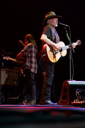 Willie Nelson and Family, Outlaw Music Festival, 9-18-17 4
