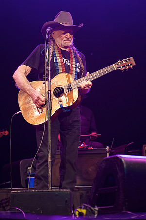 Willie Nelson and Family, Outlaw Music Festival, 9-18-17 23