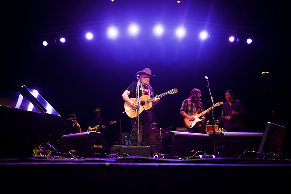 Willie Nelson and Family, Outlaw Music Festival, 9-18-17 21